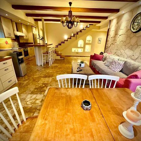Ένας Ευχάριστος Χώρος Με Πισίνα Villa Pórto Ráfti Екстериор снимка