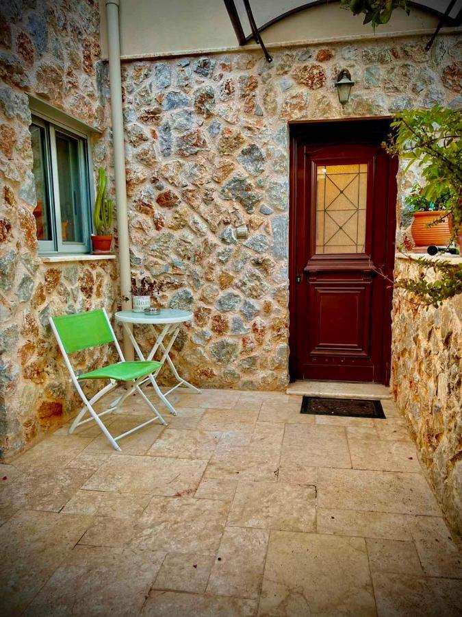 Ένας Ευχάριστος Χώρος Με Πισίνα Villa Pórto Ráfti Екстериор снимка